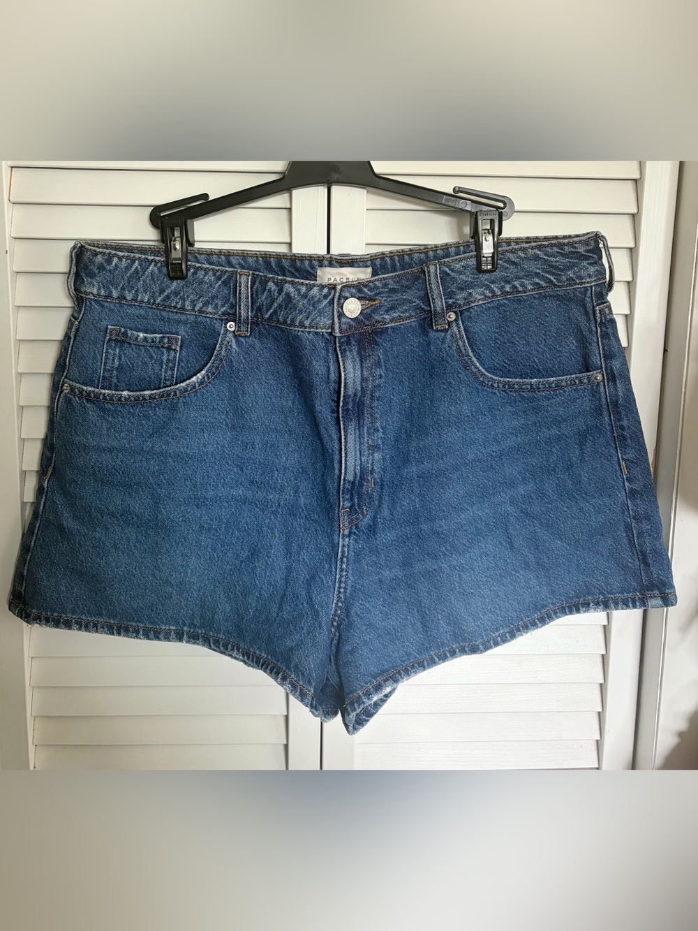 PacSun High-Waist Blue Denim Mom Shorts